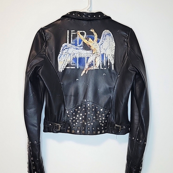 Wilsons Leather Jackets & Blazers - Wilson's Led Zeplin Leather jacket size Medium. Flawless condition ✨️